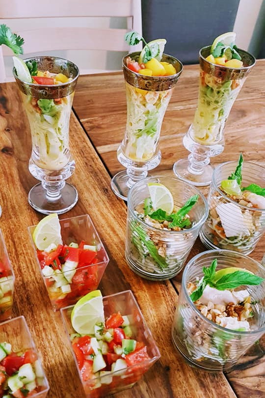 2018-07-20 Release Party 1 - Coronatation Salad, Vietnamesischer Salat, Karibischer Salat